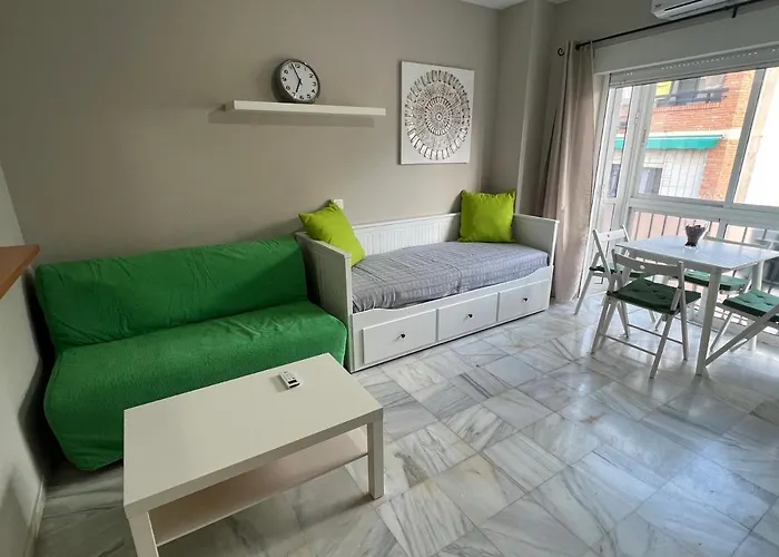 Genuar Center 2 * Málaga